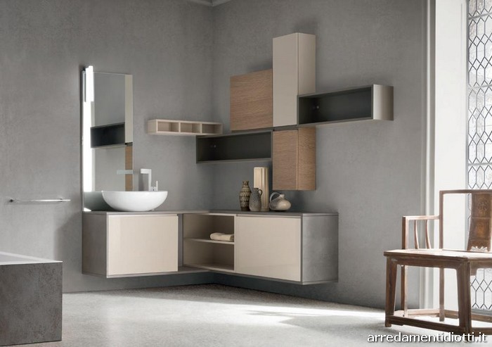 Composizione in rovere grano, laccato lucido burro e laccato opaco visone
cm.142x190 h.174